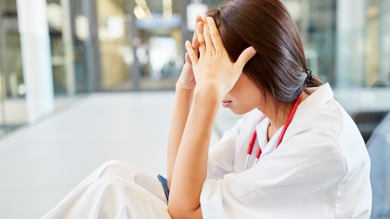 Orlando nursing errors attorneys frequently encounter cases that involve a variety of common nursing mistakes, which can result in significant patient harm. Below are examples of frequent nursing errors: