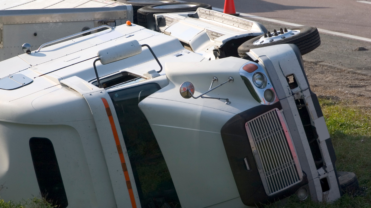 Truck accidents in Florida can be attributed to various factors, often involving a combination of driver behavior, vehicle maintenance issues, weather conditions, and regulatory challenges. Understanding these causes is crucial for both truck drivers and other motorists to avoid dangerous situations. While all of these factors can contribute to accidents, many are preventable with proper precautions, safety measures, and adherence to regulations.