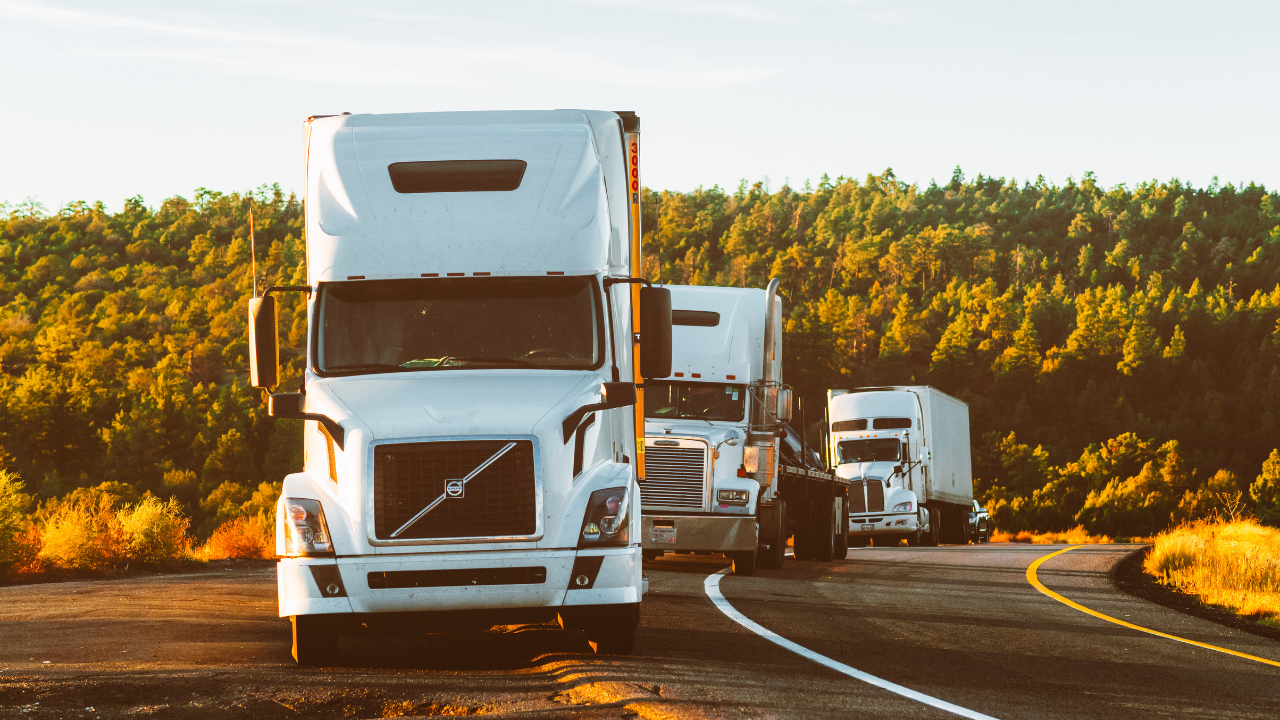 FedEx is one of the largest logistics companies in the U.S., with over 160,000 drivers and a fleet exceeding 100,000 vehicles. Unfortunately, FedEx’s size also contributes to its place among the most dangerous trucking companies in the nation. Between mid-2020 and mid-2022, FedEx reported: