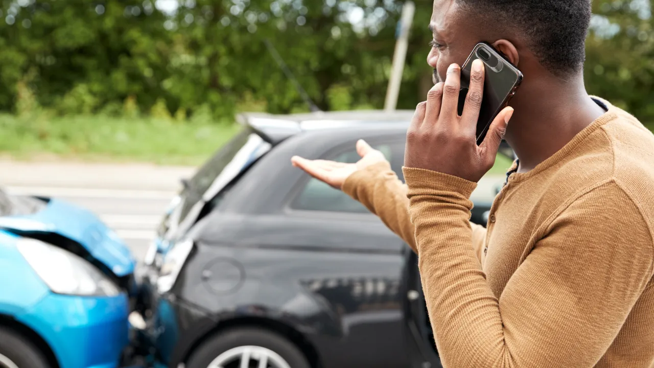 Auto accidents can lead to life-altering injuries and financial burdens. Without legal representation, victims often face challenges in obtaining fair compensation. A skilled Orlando auto accident attorney can help you: