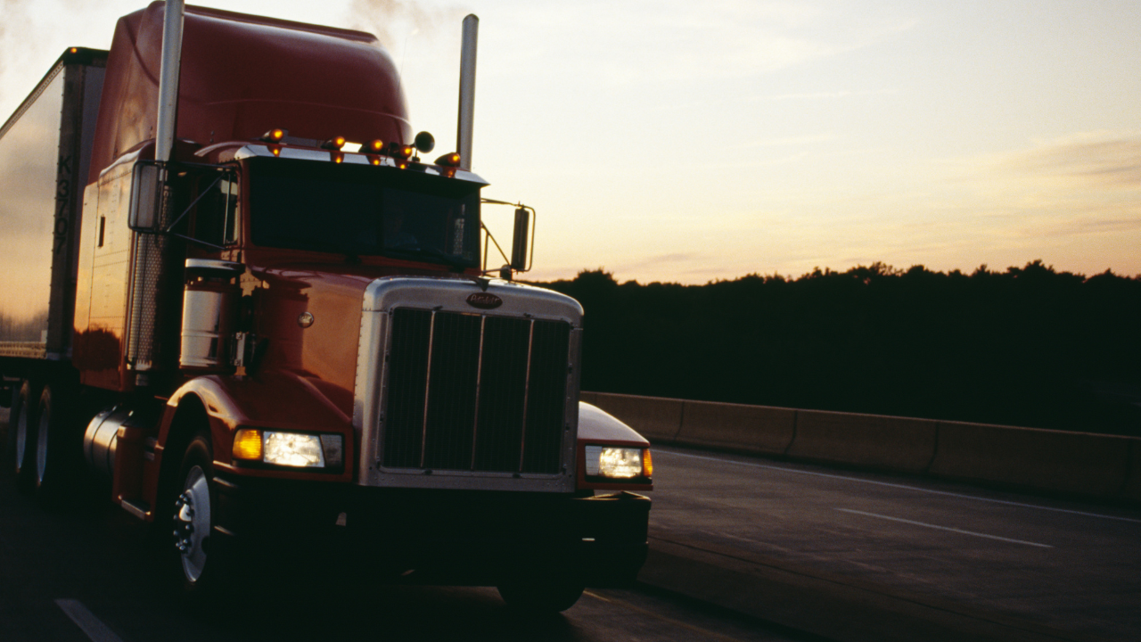 Victims of truck accidents in Florida are entitled to compensation for various damages, including economic and non-economic losses. Determining the full scope of your damages requires careful evaluation and legal expertise. Here are the primary categories of compensation: